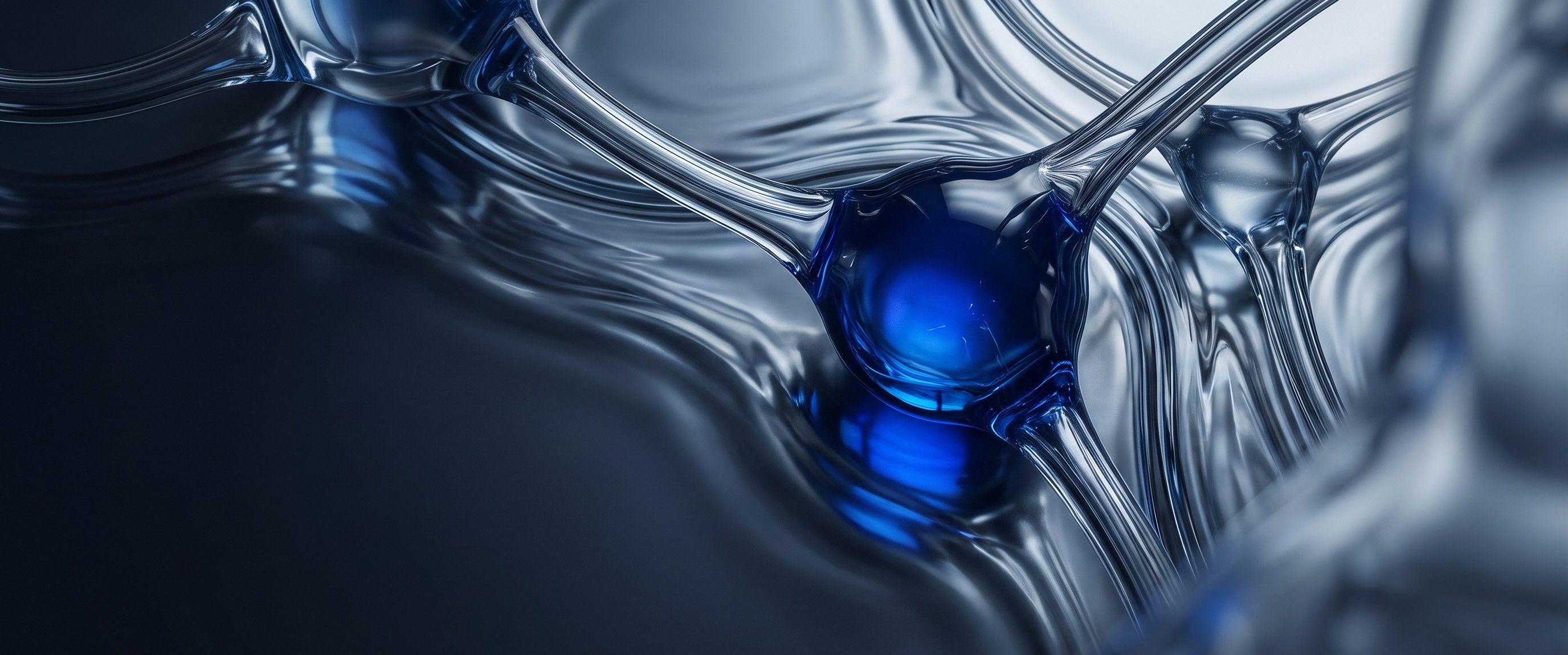 Chatbots, Automationen und individuelle Lösungen: abstrakte Glasform in Blau und Grau als Sinnbild für Individuelle Lösungen